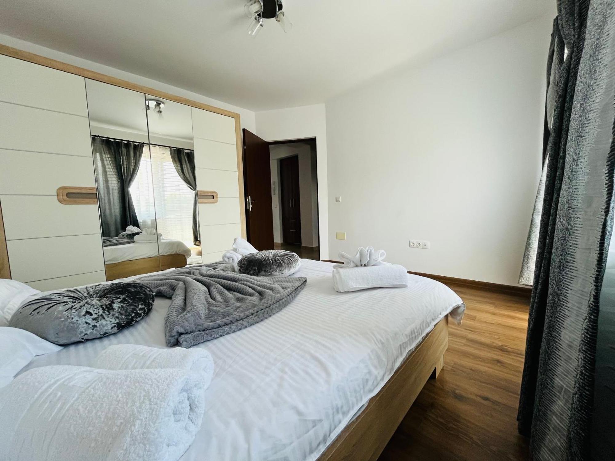 Green Apartaments Zarnesti Ngoại thất bức ảnh